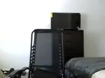 Chaturbate Watch Live Sex Cams of larrabee13