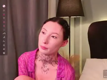 Chaturbate Live Sex Cam of roxy_morrison_x