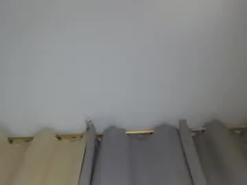 Chaturbate Live Sex Cam of scarlett_zin