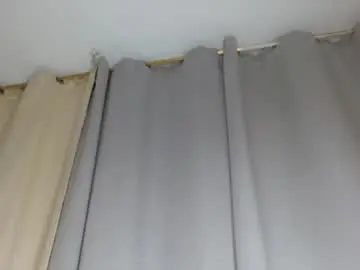 Chaturbate Live Sex Cam of scarlett_zin