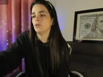 Chaturbate Live Sex Cam of lucianamoreau_