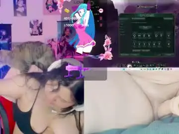 Chaturbate Free Porn Cam of crystal_velvet01