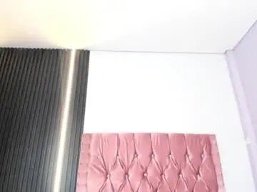 Chaturbate Live Sex Cam of aisha_moore