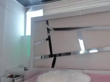 Chaturbate Live Sex Cam of chrystal_jade
