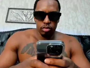 Chaturbate Live Sex Cam of denzelrios