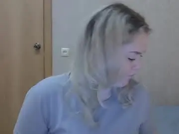 Chaturbate Live Sex Cam of karennelsonx