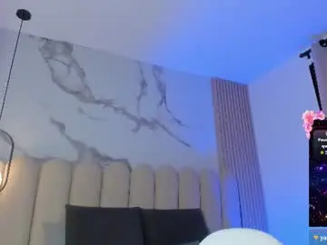 Chaturbate Nude Webcam of yennifer_01