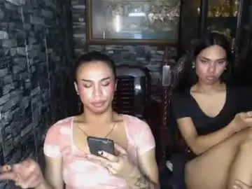Chaturbate Watch Live Sex Cams of ariya031806