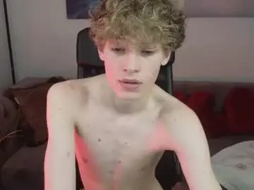 Chaturbate Adult Webcam of curly_twinkboy