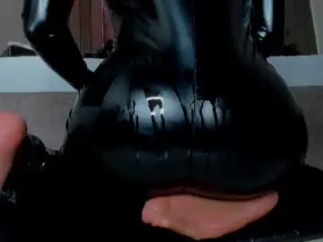 Chaturbate Live Sex Cam of briaconner_