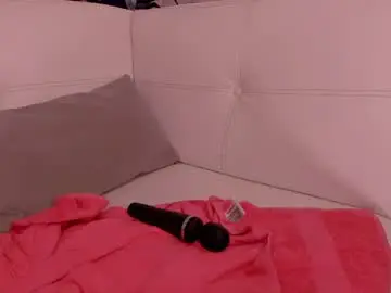 Chaturbate Live Sex Cam of maddisonlowe