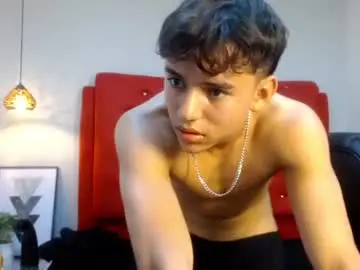Chaturbate Watch Live Sex Cams of ryan_grayx