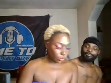 Chaturbate Live Sex Cam of travelbaez777