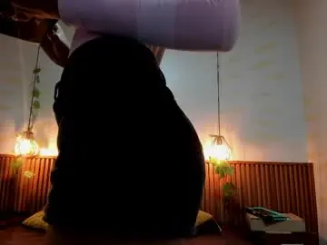 Chaturbate Adult Video Chat of daphne_courtis
