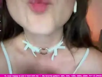 Chaturbate Free Porn Cam of littlemia23