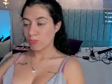 Chaturbate Live Sex Cam of lucy_greys_