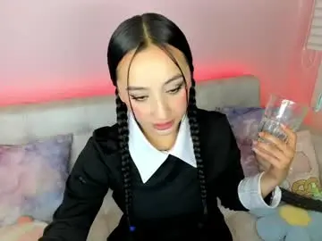 Chaturbate Sex Cam of tiny_cora