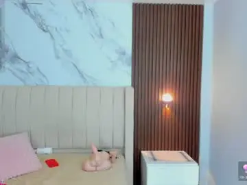 Chaturbate Live Sex Cam of camilagray2