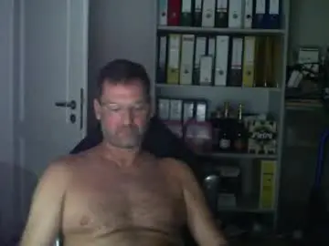 Chaturbate Free Porn Cam of macfly67