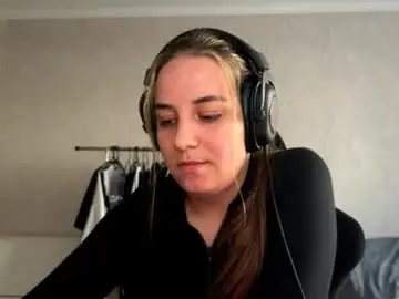 Chaturbate Free Live Porn of madelinepicarello
