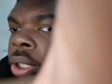 Chaturbate Live Porn of moneyboysaveg57