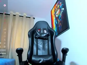Chaturbate Live Sex Cam of aronvillegas