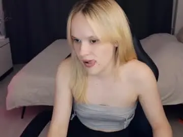 Chaturbate Sex Chat of thehousemaid1
