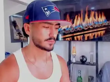Chaturbate Free Porn Cam of david_johnson372