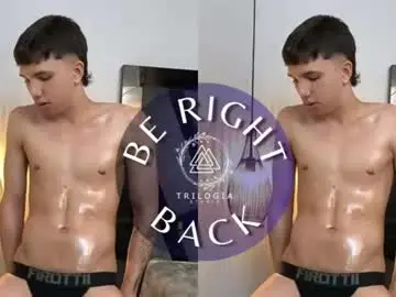 Chaturbate Live Sex Cam of andy_miller5