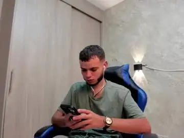 Chaturbate Live Sex Cam of hot_bad_boy69