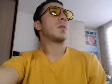 Chaturbate Sex Cam of justmelove11
