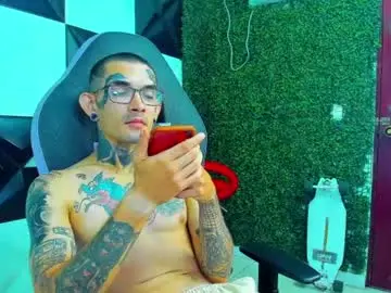 Chaturbate Sex Cam of boy_tatto77