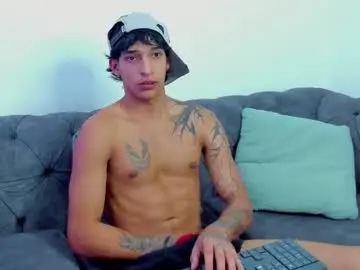 Chaturbate Free Porn Cam of kroywave