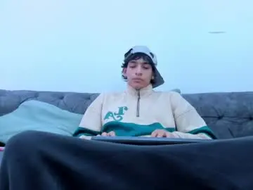 Chaturbate Live Porn of kroywave