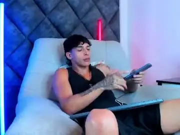 Chaturbate Free Porn Cam of kroywave