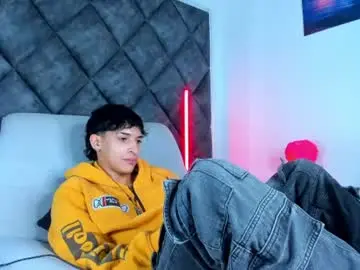 Chaturbate Watch Live Sex Cams of kroywave