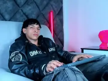 Chaturbate Free Porn Cam of kroywave