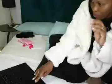 Chaturbate Sex Cam of daddyslittleebony