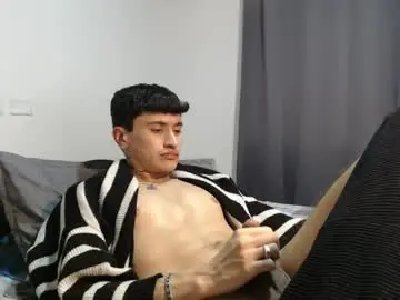 Chaturbate Watch Live Sex Cams of taylor_024