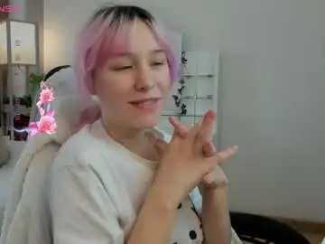 Chaturbate Watch Live Sex Cams of emilytrase
