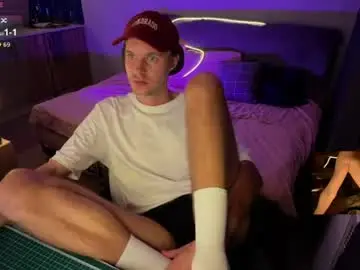 Chaturbate Adult Webcams of leonnextdoor