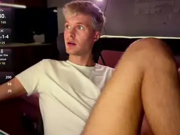 Chaturbate Best live sex cam show of leonnextdoor