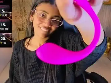 Chaturbate Nude Webcam of valentina_gomez_s