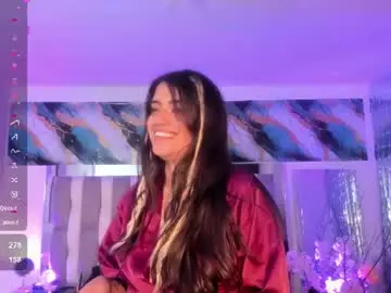 Chaturbate Watch Live Sex Cams of isadiazz