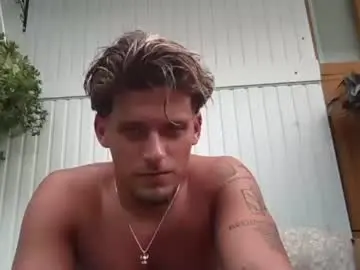 Chaturbate Free Live Porn of roberto_twink1