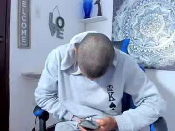 Chaturbate Best live sex cam show of adan_oriol