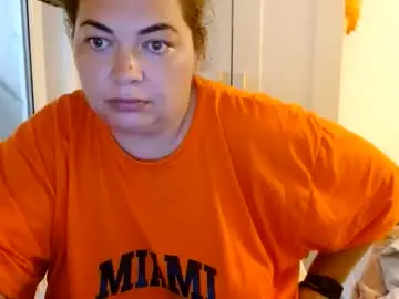 Chaturbate Adult Video Chat of curvymomylore
