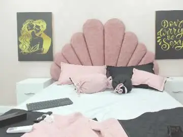 Chaturbate Live Porn of miabrown001