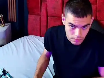 Chaturbate Live Sex Cam of lycan_fox