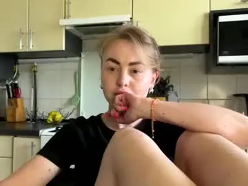 Chaturbate Watch Live Sex Cams of martaluna_